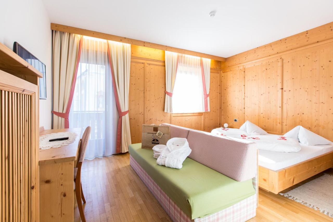 מונגואלפו Hotel Goldene Rose מראה חיצוני תמונה